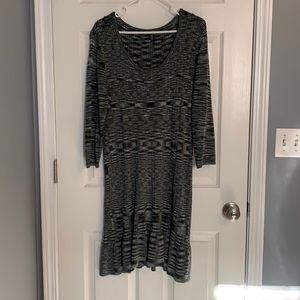 Daisy Fuentes Grey Black Sweater Dress XL